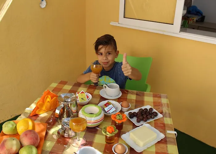 Georgia Old Town بيت ضيافة 3*