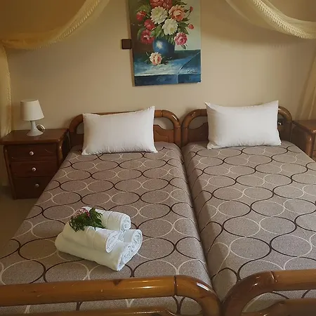 Georgia Old Town 3* עיר רודוס